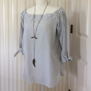 Off The Shoulder Top Size M